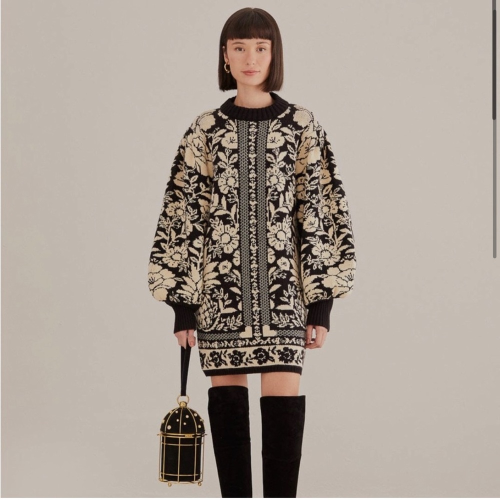 Farm Rio - NWT - Black Pineapple Garden Mini
Sweater Dress